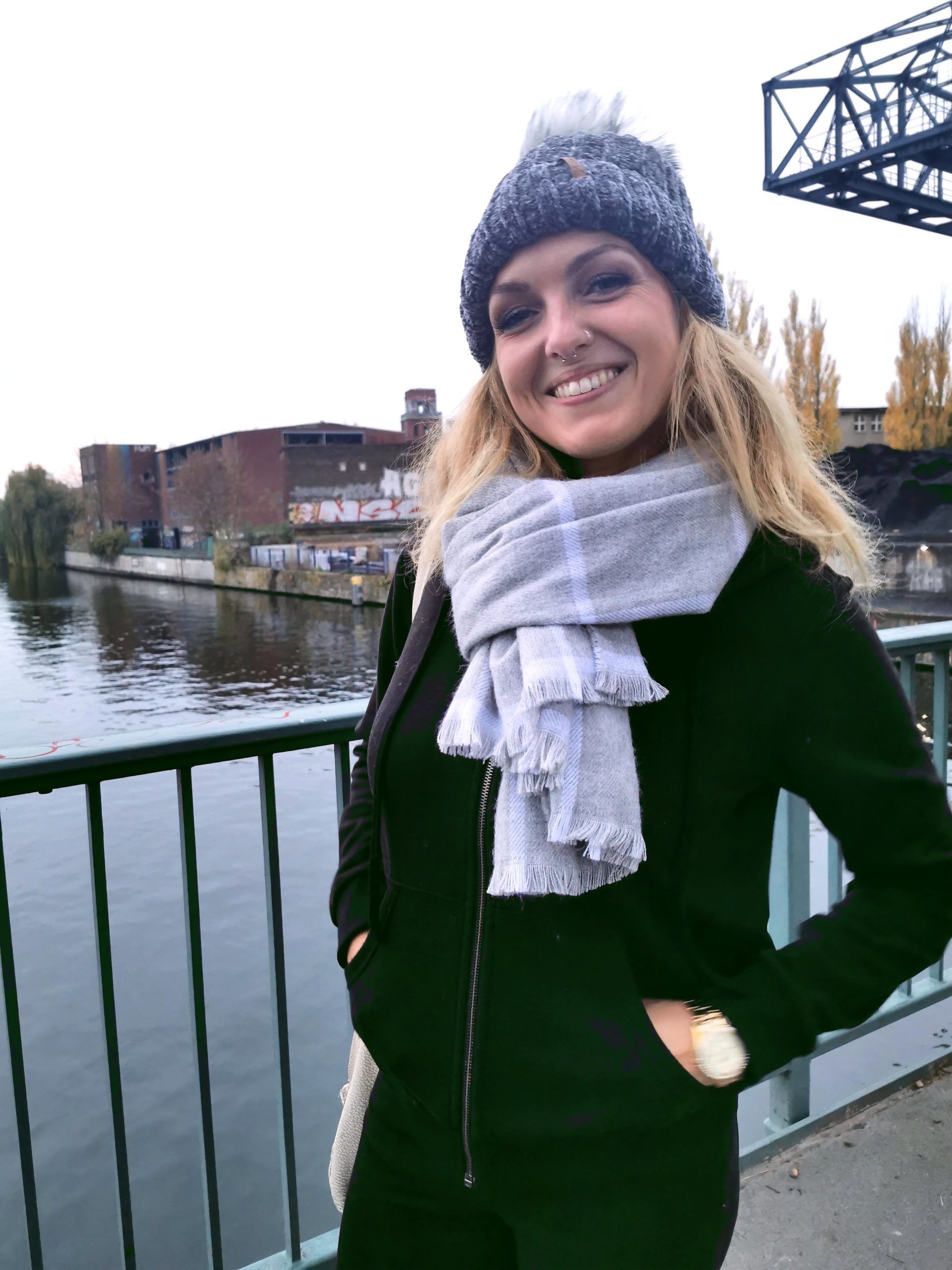 GERMAN SCOUT - Extrem suesse Deutsche Schuelerin Lara spontan fuer Taschengeld ohne Kondom vor der K GERMAN SCOUT - Extrem suesse Deutsche Schuelerin Lara spontan fuer Taschengeld ohne Kondom vor der K